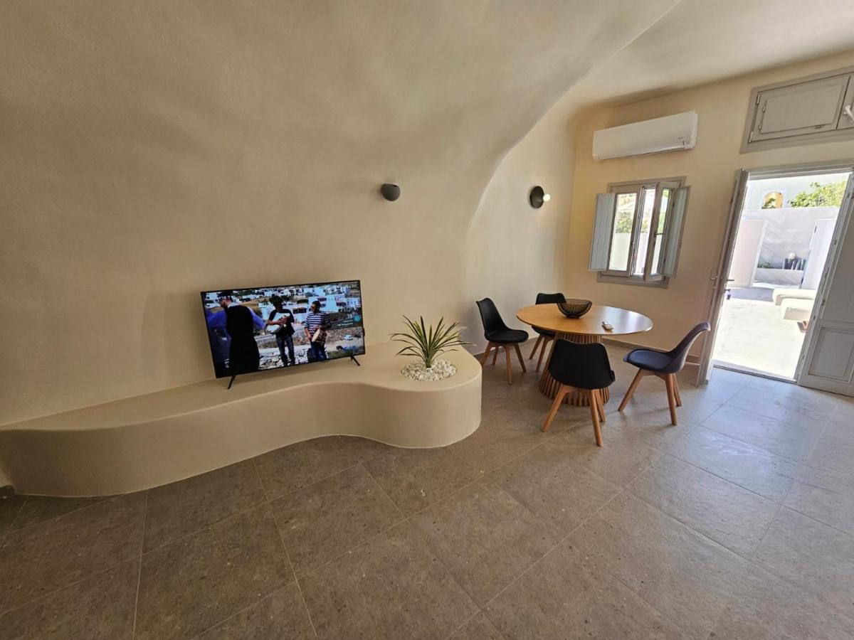 Petroma Cave Suites Vourvoulos Екстер'єр фото