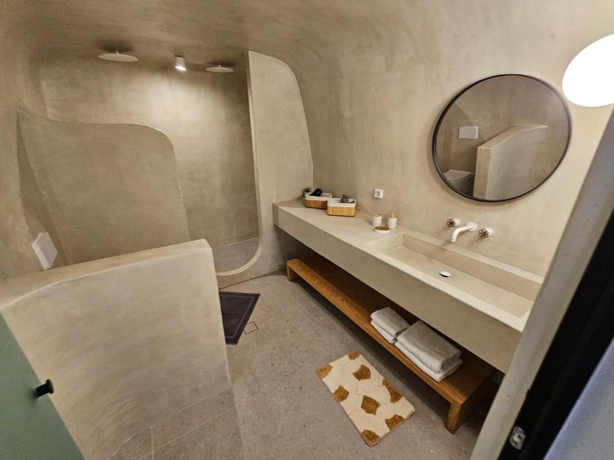 Petroma Cave Suites Vourvoulos Екстер'єр фото